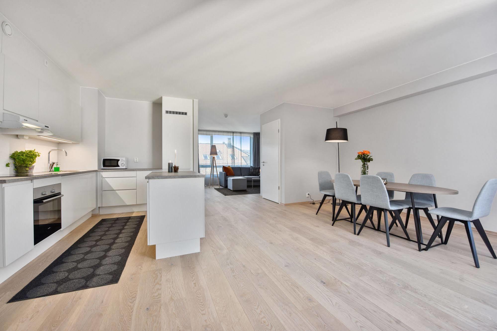 Forenom Serviced Apartments Oslo Majorstuen Exterior foto